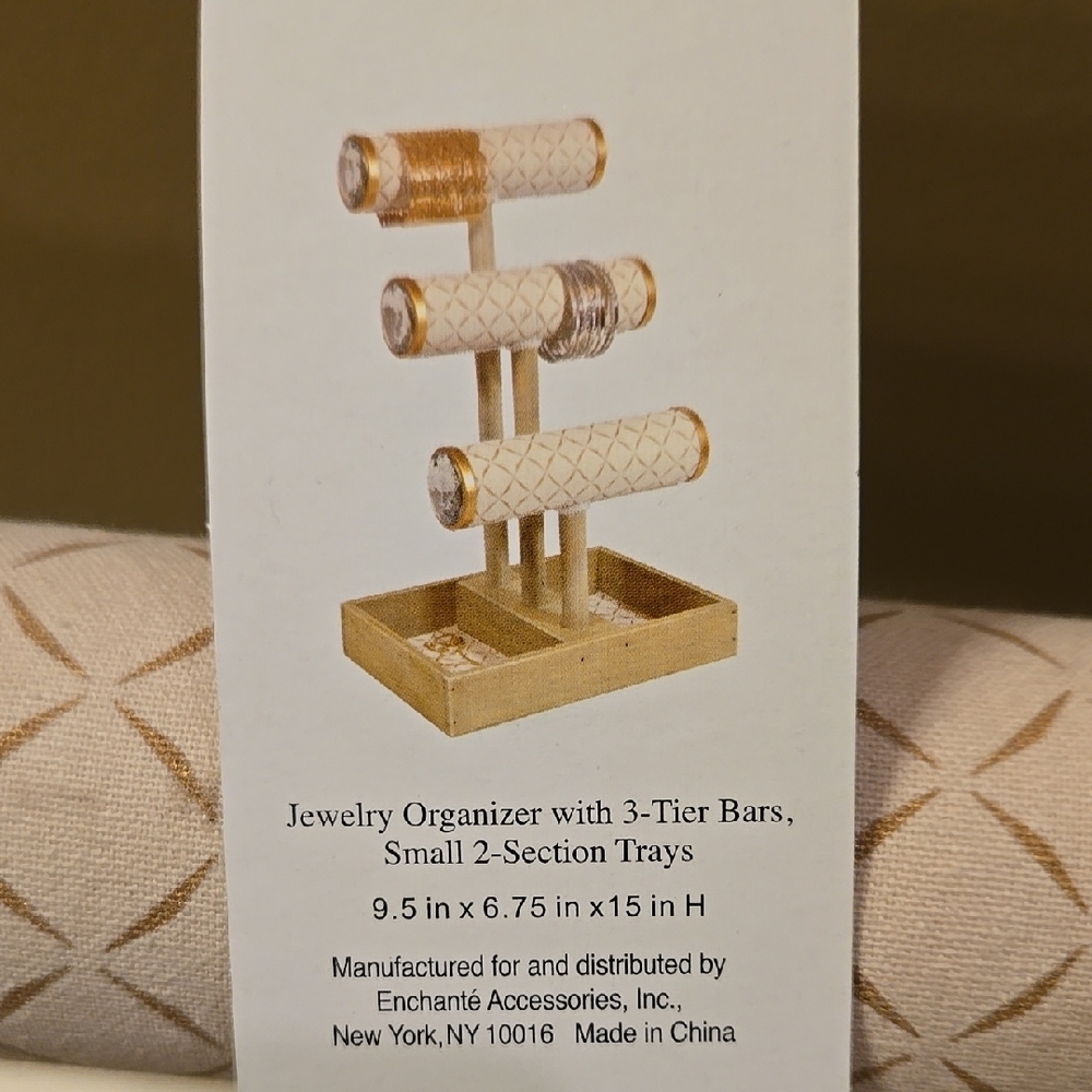 Elegant Gold and Cream Jewelry Bar - Picture 3 of 15